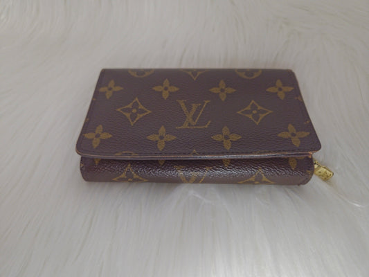 Louis Vuitton Monogram Porte Monnaie Billets Tresor Bifold Wallet